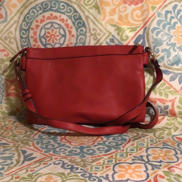 Red Medium Crossbody Envelope Handbag - Picture 3 of 6
